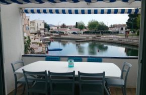Port Petit casa al canal